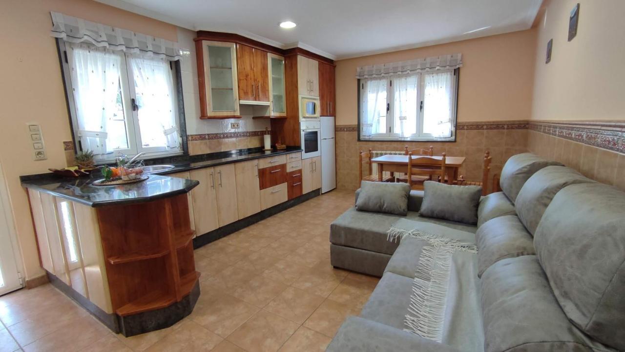Apartamentos Casa Alvarina - Luarca Cortina Esterno foto